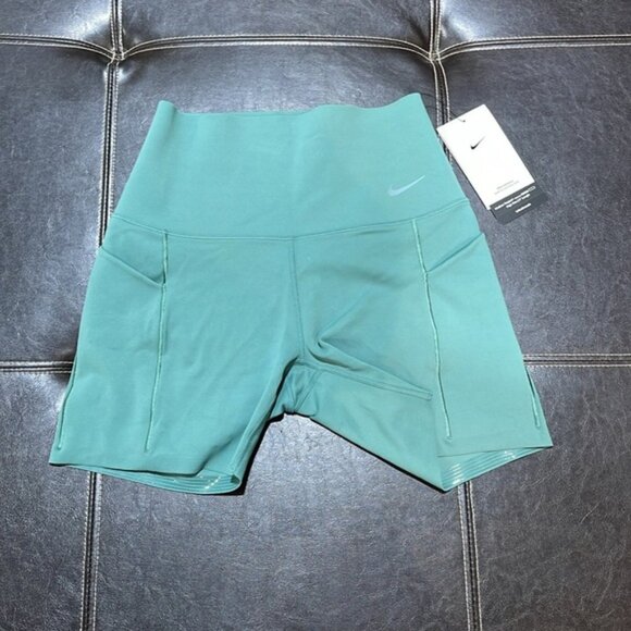 Nike Women's Universa Medium-Support High-Waisted 5" Biker Shorts - Picture 4 of 10